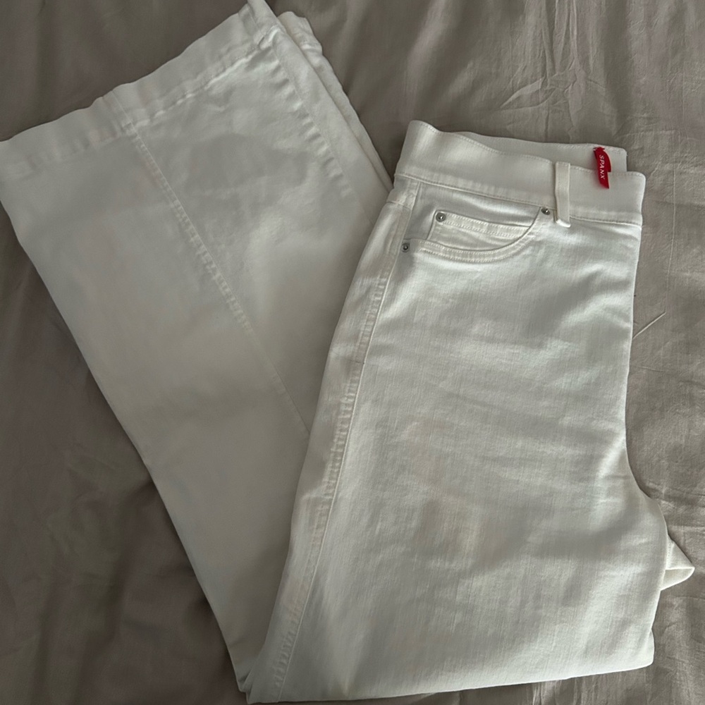 SPANX White Wide Leg Jeans (stretch pull on)